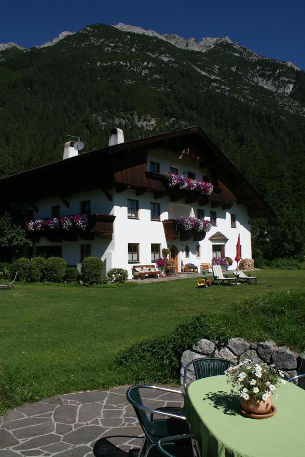 Ruadlhof Villa Leutasch Exterior photo